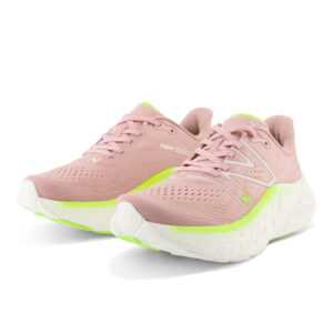 Dámske bežecké topánky New Balance Fresh Foam More v4 Farba: Ružová